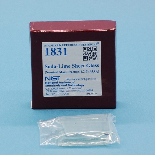SRM 1831 堿-石灰片玻璃標(biāo)準(zhǔn)品(標(biāo)稱質(zhì)量分?jǐn)?shù)1.2%Al)2O3)